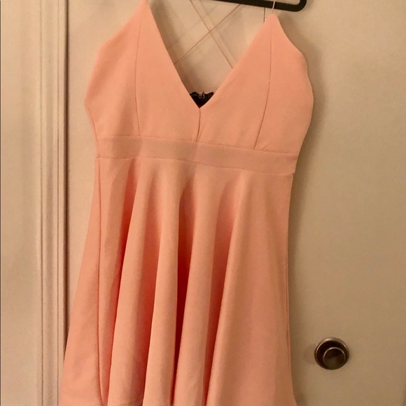 Strappy lowcut dress - Picture 2 of 4